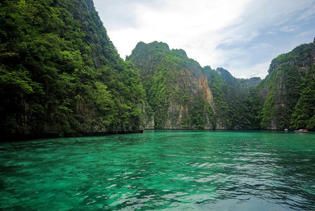 泰国海岸森林悬崖和海湾泰国岸森林悬崖和海湾图片