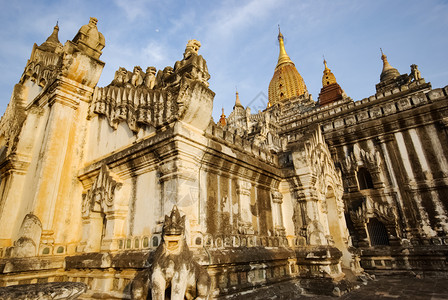 佛教宗建筑Bagan寺庙佛教宗建筑SwetawMyatbuddha牙齿遗迹塔仰光缅甸佛教宗建筑Bagan寺庙图片