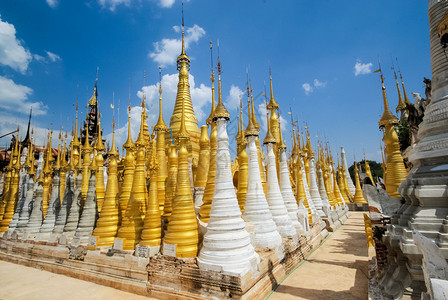 缅甸内尔湖边的寺庙佛教图片