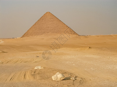 埃及金字塔在吉萨古埃及文明的建筑遗产古埃及的废墟和雕像埃及金字塔在吉萨图片