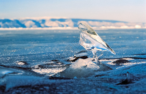 贝加尔湖淡水冰块冻贝加尔湖冬季面冰雪贝加尔湖大自然的美丽贝加尔湖淡水冰块冻图片