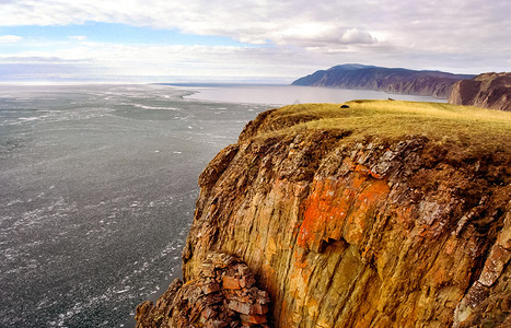 Baikal海岸悬崖Baikal海岸的美丽质Baikal海岸悬崖Baikal海岸的美丽质图片