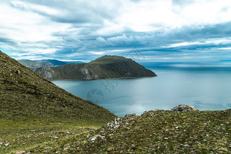 Baikal湖从水到岸Baikal湖从水到岸图片