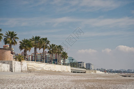 度假镇的海岸滨有8647个石子海滨图片
