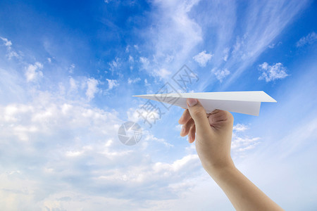 用纸叠做的飞机图片