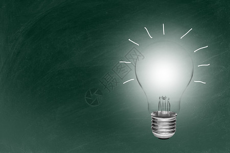黑板灯泡思想灵感商业和教育概念图片