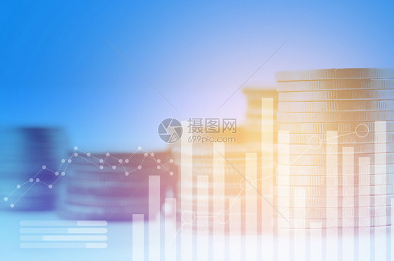 以蓝调显示财务业概念的图形和硬币双倍曝光率图片