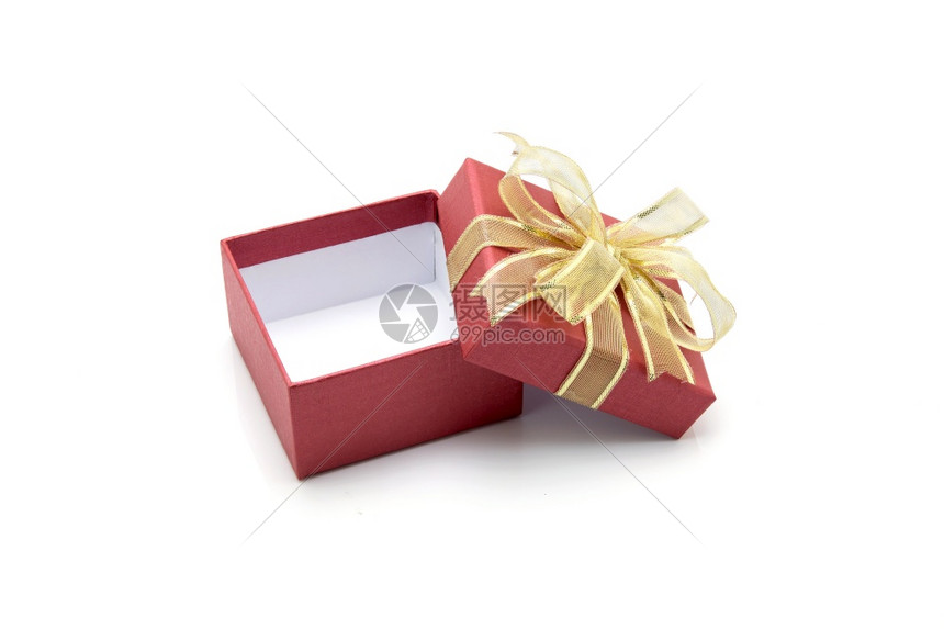 红礼盒和彩带在白色背景上开放在情人节或圣诞日赠送在生或周年纪念赠送包装有的奢侈品没有人假日和节概念图片