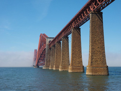 福特桥182年在联合王国爱丁堡建造的横跨福特Firth的铁路桥图片