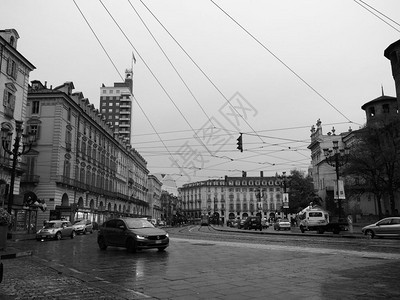 意大利都灵大约2018年11月黑白相间的卡斯特罗广场都灵卡斯特罗广场黑白相间图片