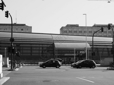 2019年月日至19黑白都灵PortaSusa火车站都灵PortaSusa火车站黑白图片