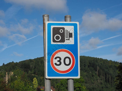 超速摄像标志有30公里或米的超速照相机标志图片