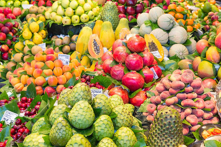 巴塞罗那市场新鲜水果图片
