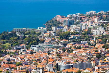 葡萄牙马德拉岛Funchal西边许多旅馆的空中观葡萄牙马德拉岛图片