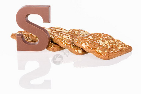 香饼加巧克力字母S图片