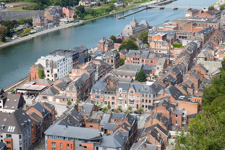比利时Meuse河一带的Dinaant空中观视图片