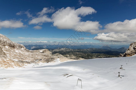 奥地利阿尔卑斯山Dachstein冰川全景图片