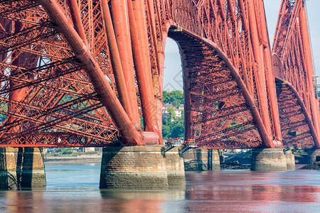 FordBridge位于苏格兰皇后区渔利附近的FortFirth的铁路桥位于苏格兰皇后区渔利附近的FortFirth的FortF图片