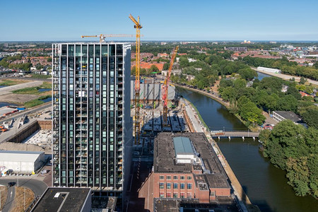 鸟瞰建筑工地荷兰阿姆斯特丹新公寓楼鸟瞰施工现场荷兰阿姆斯特丹新公寓楼图片