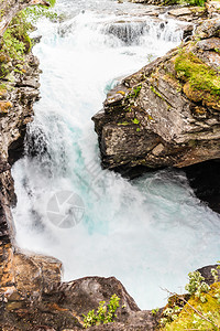 挪威欧洲的旅游景点瓦尔达和特罗斯提根之间瓦达林谷的古德布兰斯胡韦特瀑布挪威的古德兰斯朱韦特峡谷图片