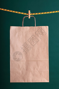 绿色背景生态环境购物礼品袋图片