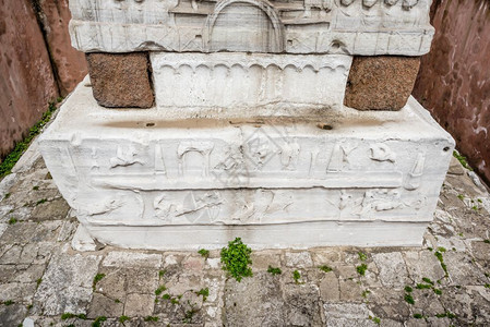 在土耳其伊斯坦布尔蓝清真寺Sultanahmet附近的古希波德尔米附近Sultanahmet的希奥多西乌斯或埃及的奥贝利斯克对特图片