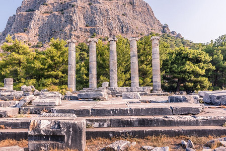 土耳其AydinAydin土耳其普里内Soke土耳其古希腊城Athena寺庙大理石柱图片