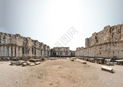 位于土耳其爱丁岛Didim的Didyma阿波罗寺图片