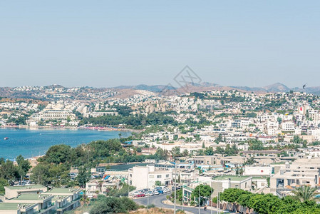 2017年8月3日土耳其博德鲁姆爱琴海建筑群典型的白色爱琴海建筑群的空中观察2017年8月3日图片