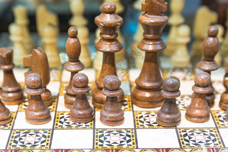 装饰手制作木象棋在土耳其伊斯坦布尔大集市出售装饰手制作木象棋出售图片