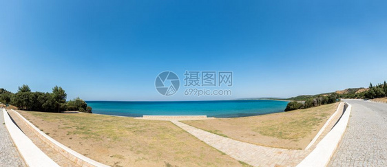 在盖利波安扎克湾海滩的石纪念碑高度清晰全景盟军在土耳其卡纳莱第一次世界大战期间在那里进行了战斗图片