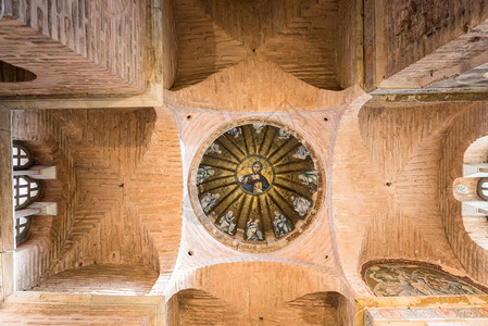 帕马卡里斯托教堂中央圆顶的内观全景描绘了在伊斯坦布尔Fatih县Fatih附近Carsamba的FethiyeCamii的圣徒和图片