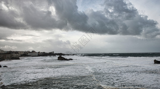 比亚里茨法国比亚里兹的海暴天气背景