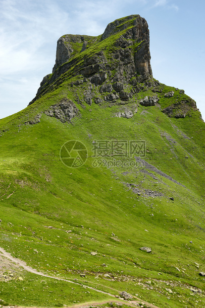 法国比利牛斯山脉的地貌图片