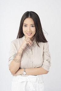 白色背景的吸引人亚洲女肖像图片