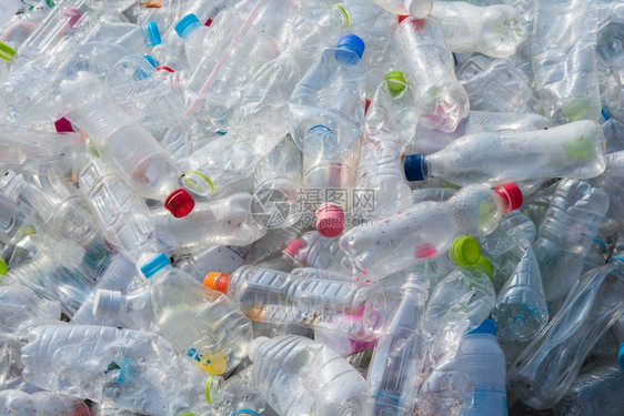 回收塑料水瓶和背景图片