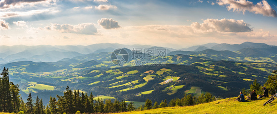 格拉茨施蒂里亚的旅游景点奥地利的格拉茨震撼山景点格拉茨的旅游景点图片