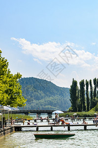 KlagenfurtCarinthia奥地利1907218夏季享受天气和游泳的客在湖边沃瑟观景图片