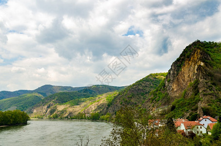 DurnsteinWachauAustria1042在奥地利Wachau河谷Durnstein多瑙河边游览2014年初春在奥地利图片