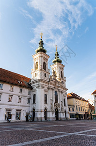 格拉茨施蒂里亚奥地利2019在Mur河附近的市中心冬季太阳旅行目的地玛利亚希夫教堂两座塔和广场上观看图片