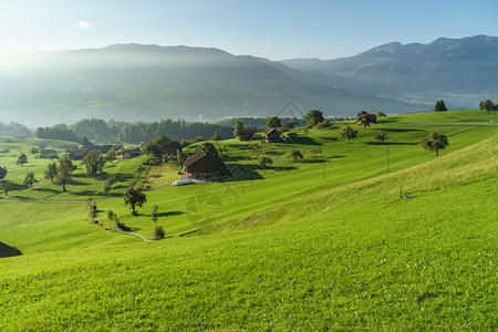 瑞士SarnenObwalden附近的农村景象图片