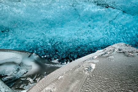 乔库萨隆附近水晶冰洞图片