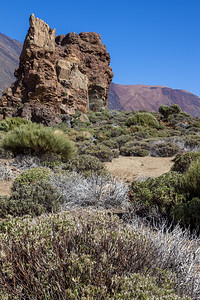 泰德火山口和它它环绕着群山图片