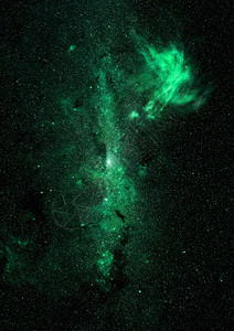 星空中的荧光星云图片