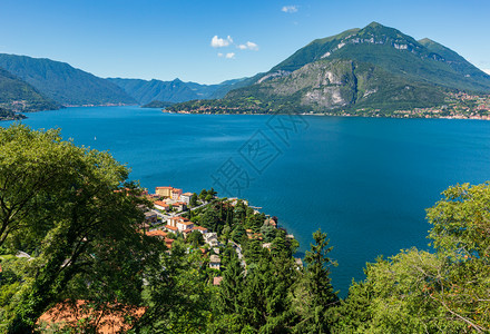 山顶高科莫湖夏季风景意大利图片