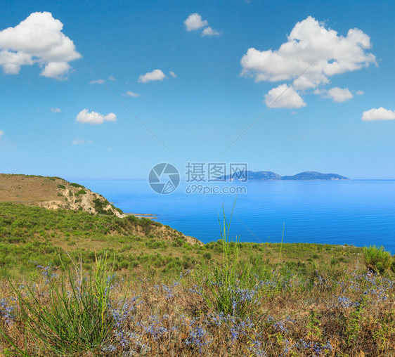 清晨的海洋岩石岸风景纳尔塔湖佛洛阿巴尼亚图片