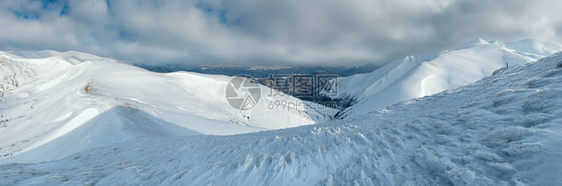 乌克兰地区山地全景图片