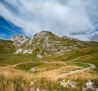 Durmitor公园黑山欧洲巴尔干DinaricAlps教科文组织世界遗产Durmitor全景公路Sedlo通行证的夏季山地景观图片