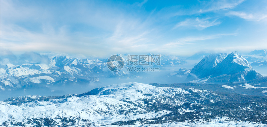 Dachstein山质顶部奥地利的冬季清晨风景全图片