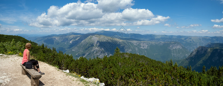 黑山欧洲巴尔干DinaricAlps教科文组织世界遗产的Durmitor公园的TaraCanyon山图片